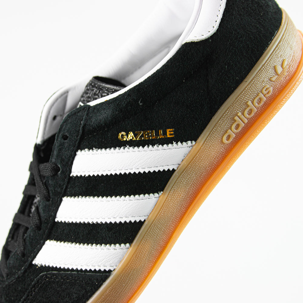 Gazelle Indoor (Black/Ftwwht/Cblack)