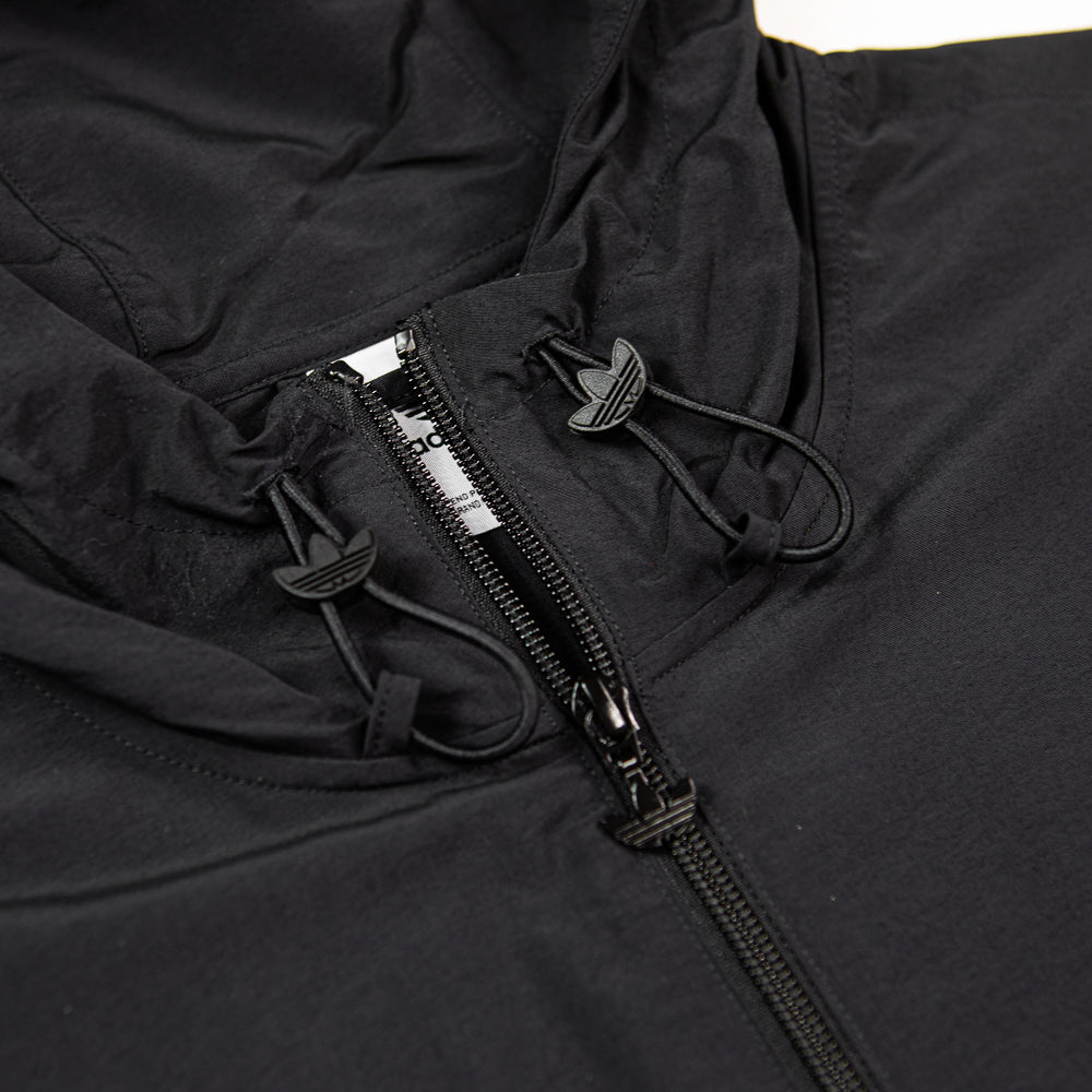 C Windbreaker (Black)