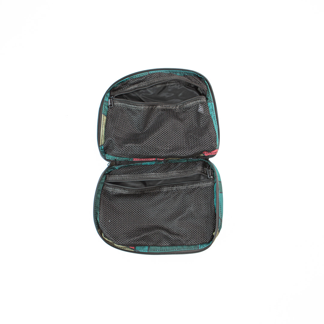 Trees In Wind Toiletry Bag (Camo Green)