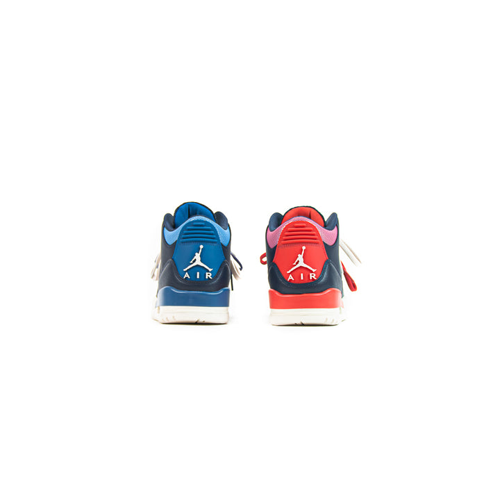 WMNS Air Jordan 3 Retro (Obsidian/Chalk-Track Red)