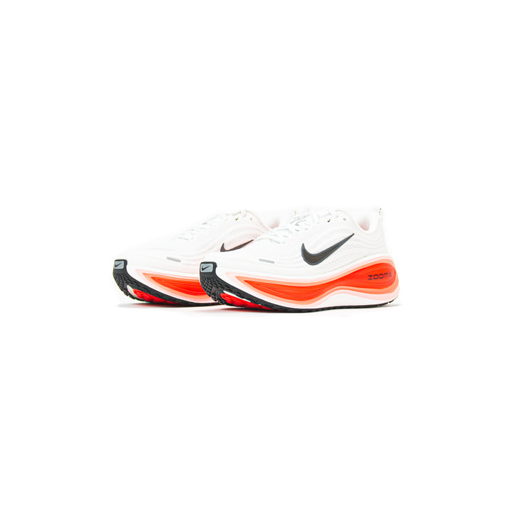 Vomero Plus (White/Black-Bright Crimson)