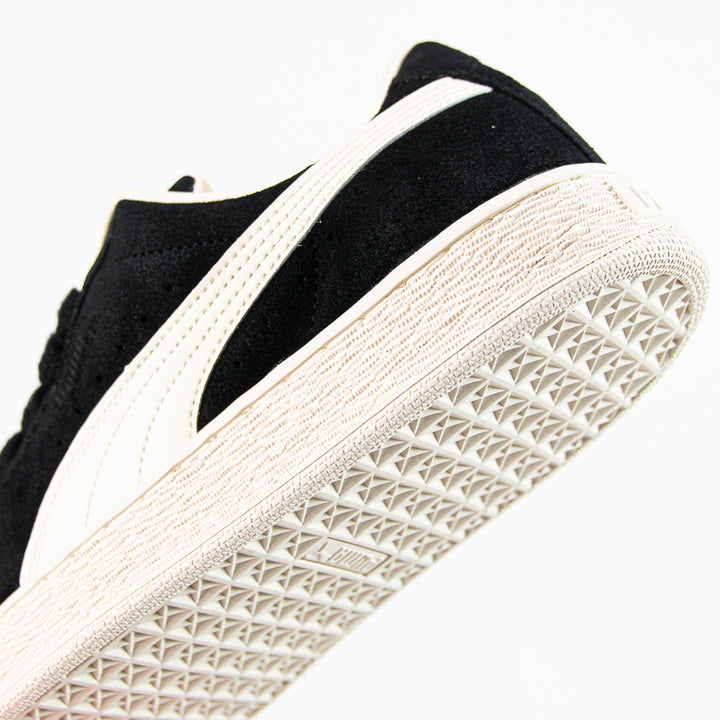 Suede XL PLEASURES (Puma Black/Frosted Ivory)