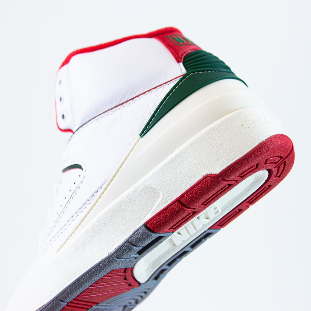 Air Jordan 2 Retro GS (White/Fire Red-Sail)