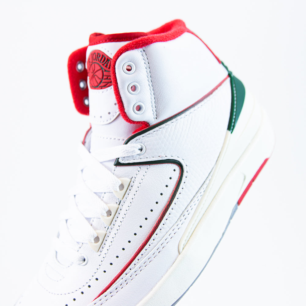 Air Jordan 2 Retro GS (White/Fire Red-Sail)