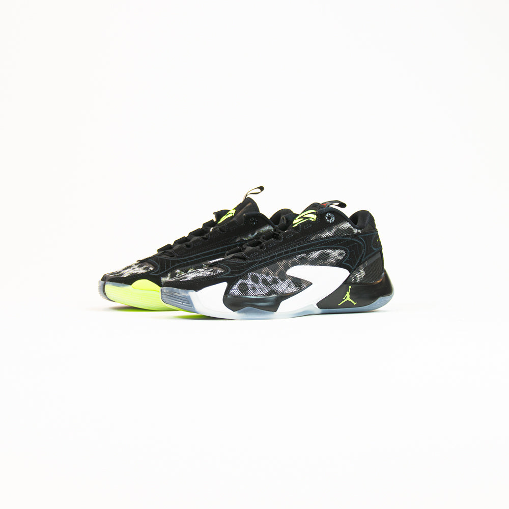 JORDAN LUKA 2 PF 10.5 ホワイト/ブラック/グリーン Jordan Luka 2 Grade School Basketball Shoes Black White Volt