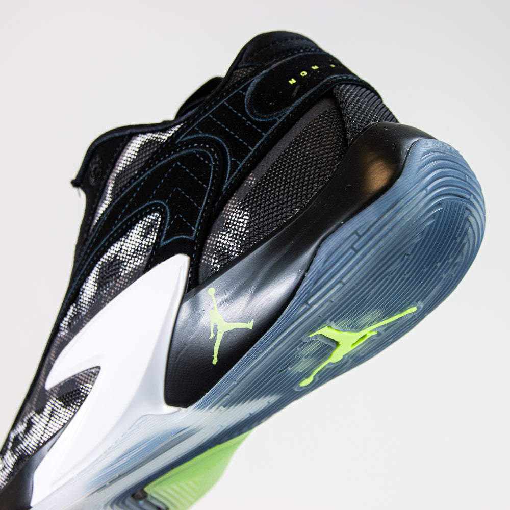 Jordan Luka 2 (Black/White-Volt) – Corporate