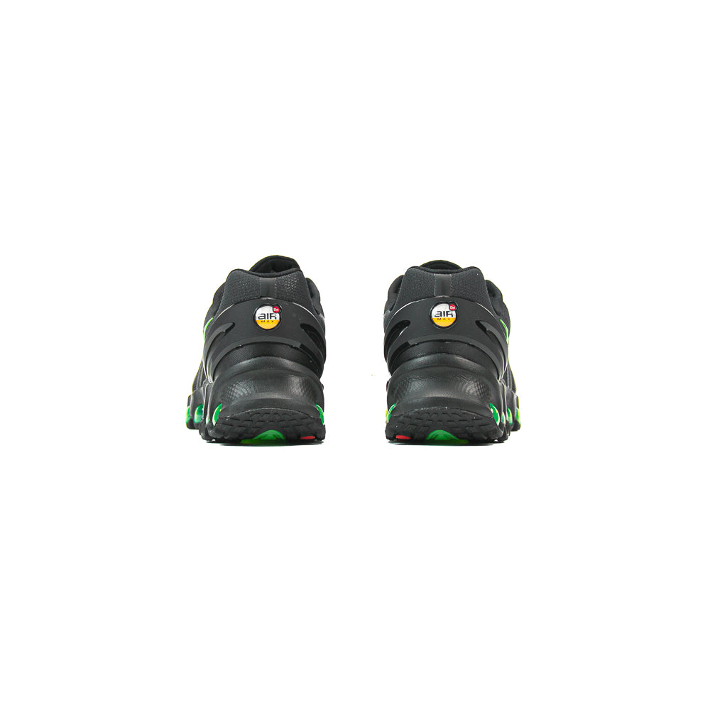 Air Max DN8 (Black/Green Strike)