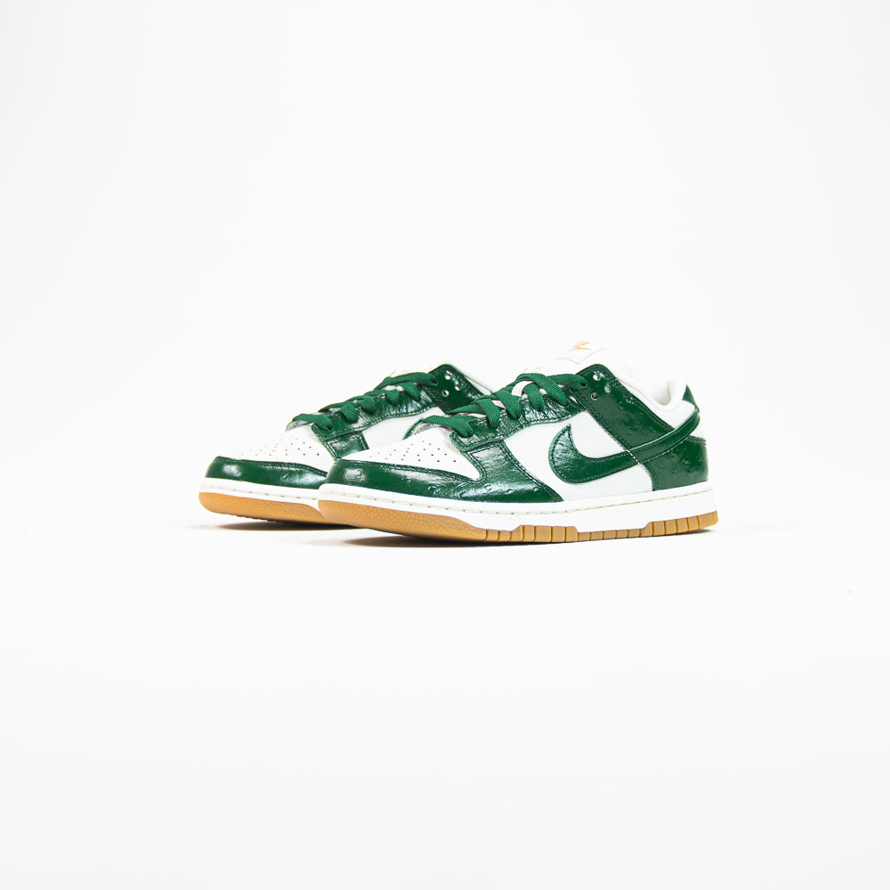 Wmns Dunk Low LX (Phantom/Gorge Green-Sail)