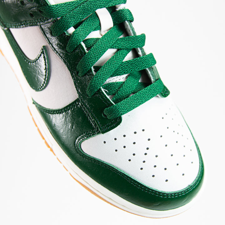 Wmns Dunk Low LX (Phantom/Gorge Green-Sail)