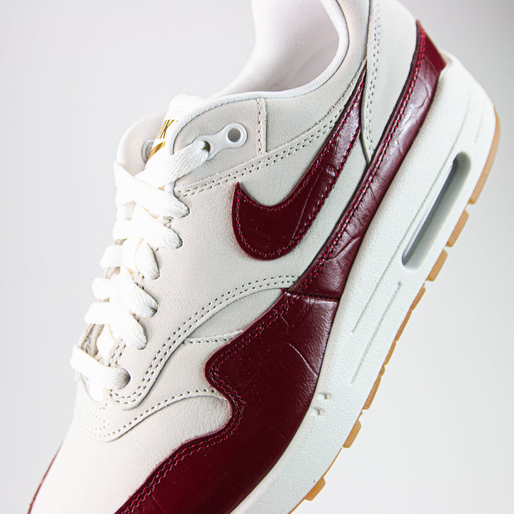 WMNS Nike Air Max 1 LX(Sail/Team Red-Sail)