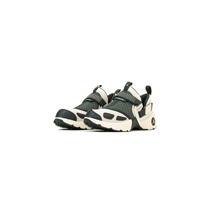 Wmns Jordan Trunner LX (Lt Orewood Brn/Anthracite)