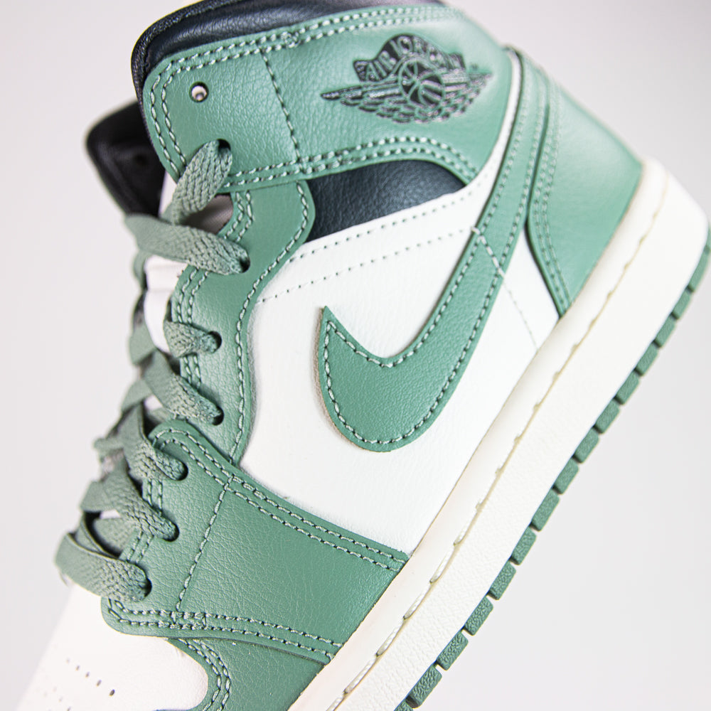 Wmns Air Jordan 1 Mid (Sail/JadeSmoke-Anthracite)