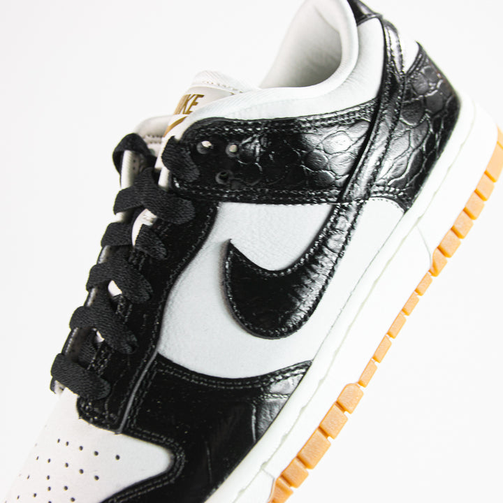 WMNS Dunk Low LX (Phantom/Black-Sail)