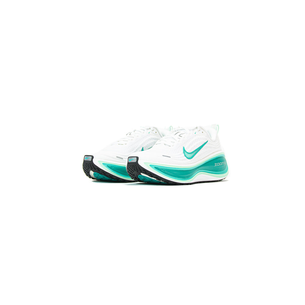 WMNS Vomero Plus (White/Bleached Turqouise)
