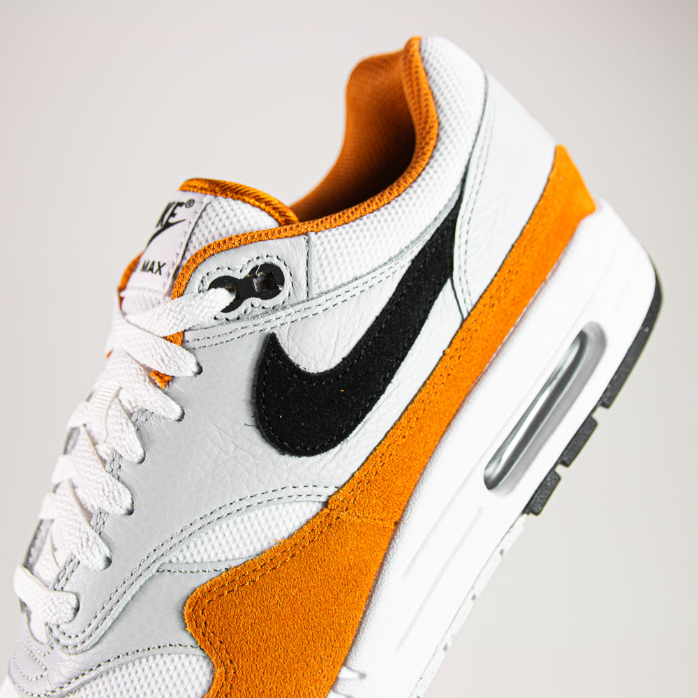 Air Max 1 (White/Black-Monarch)