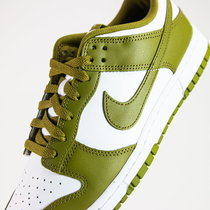 Dunk Low Retro (White/Pacific Moss)