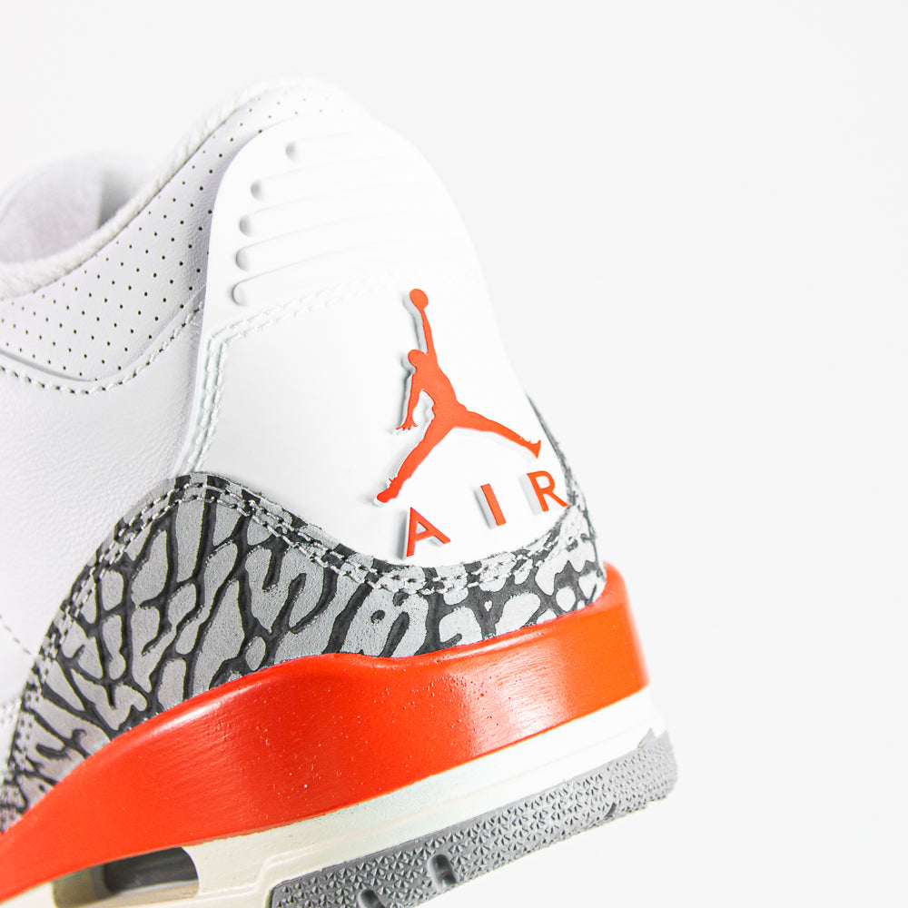 Wmns Air Jordan 3 Retro (White/Cosmic Clay-Sail)