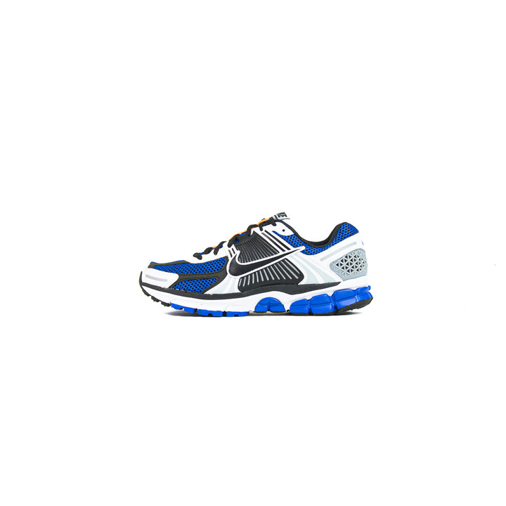 Zoom Vomero 5 SE SP (White/Racer Blue-Black-Sail)