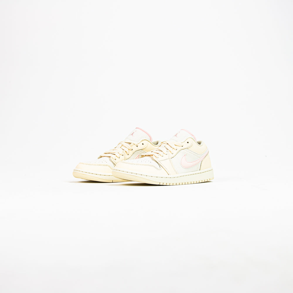 Wmns Air Jordan 1 Low SE (Muslin/Legend Pink-Sail)