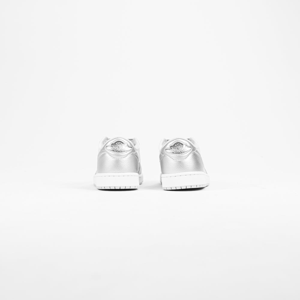 Air Jordan 1 Retro Low OG (Neutral Grey/Metallic Silver)
