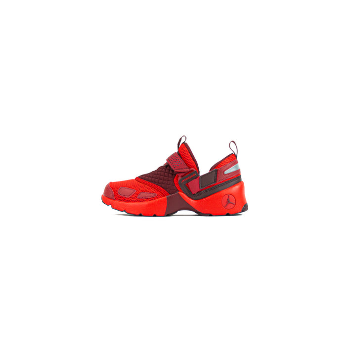 Wmns Jordan Trunner LX (Chile Red/Team Red)