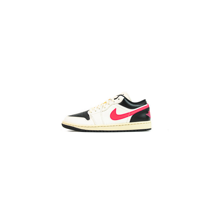 Wmns Air Jordan 1 Low (Pale Ivory/Racer Pink-Black)