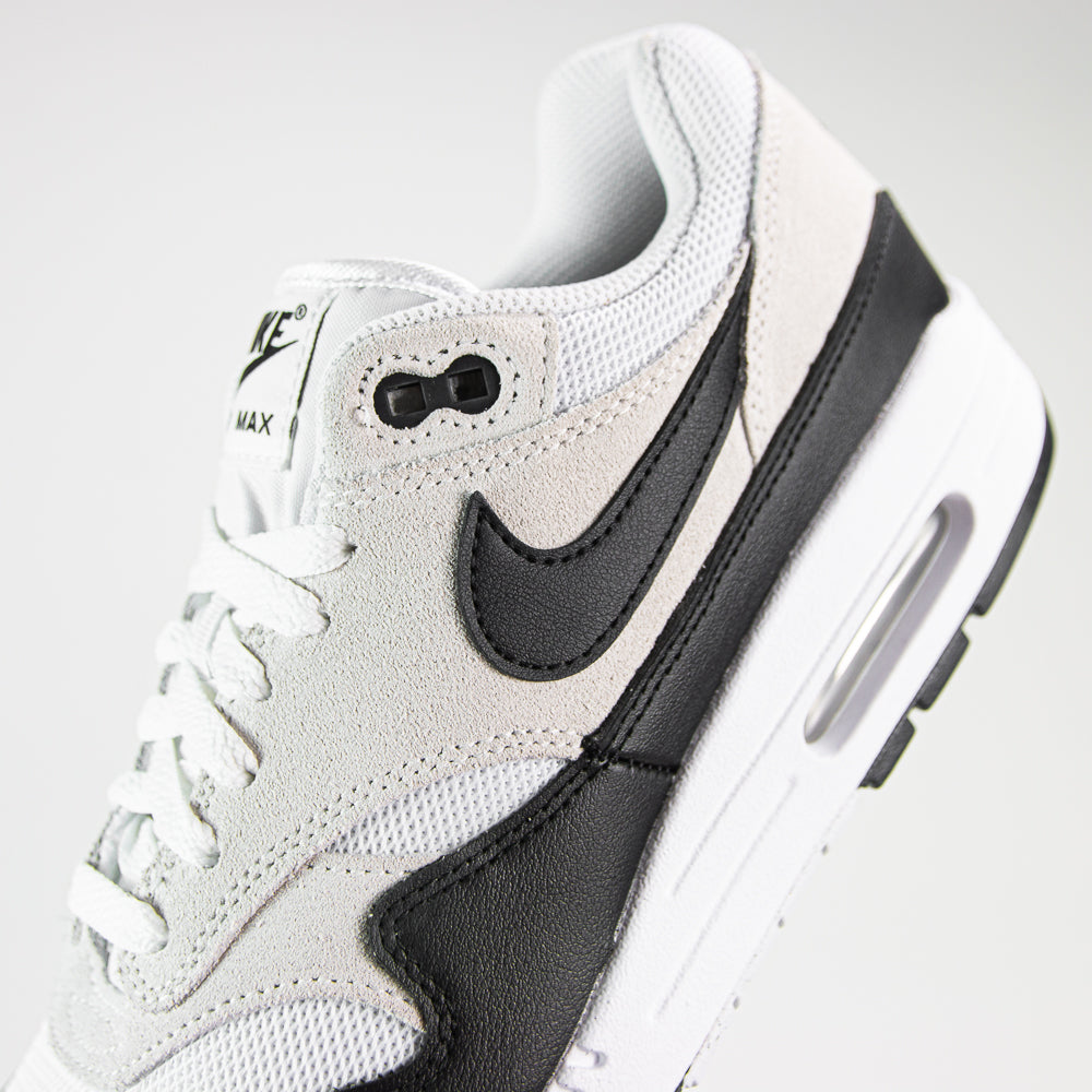 Air Max 1 ESS (White/Black-Summit White)