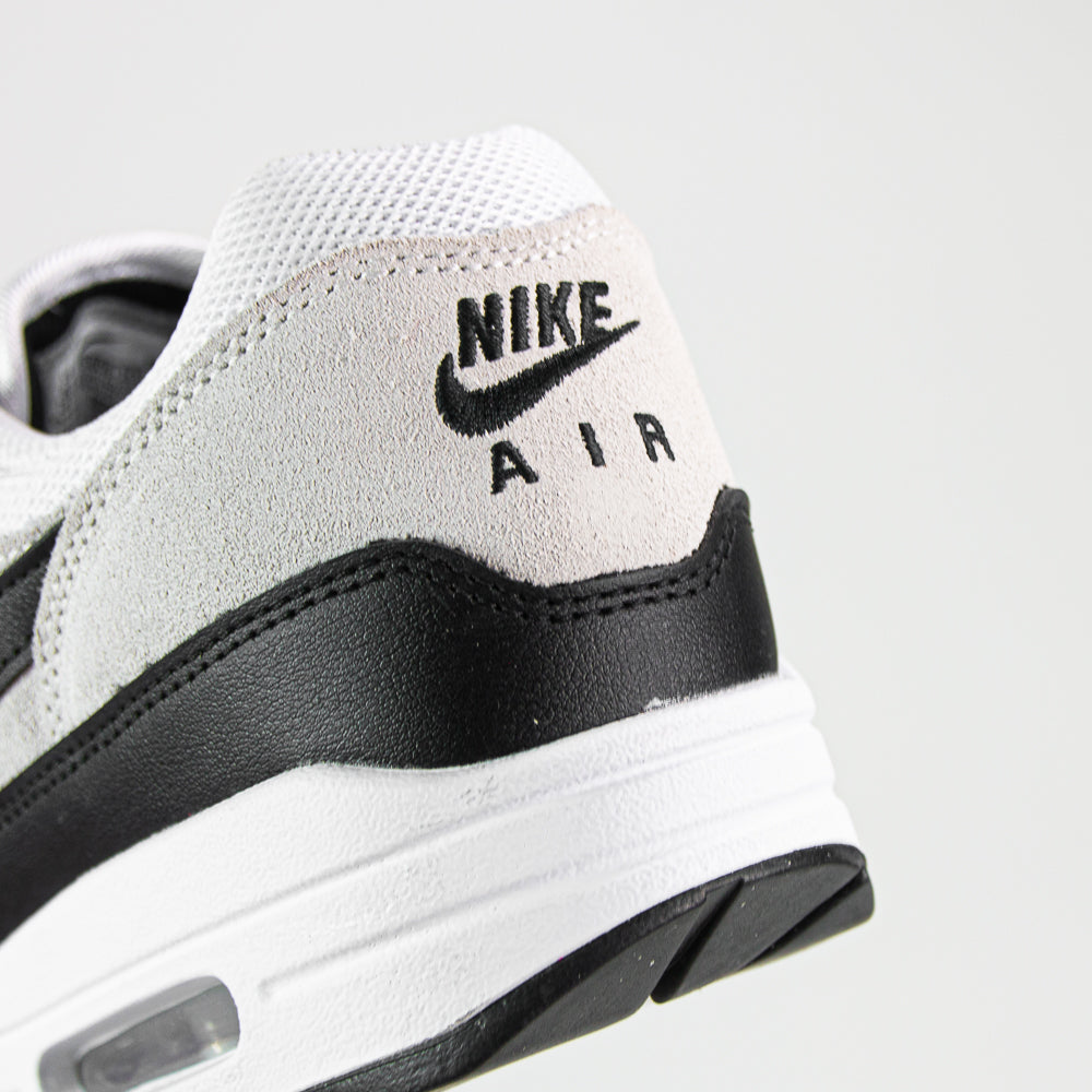 Air Max 1 ESS (White/Black-Summit White)