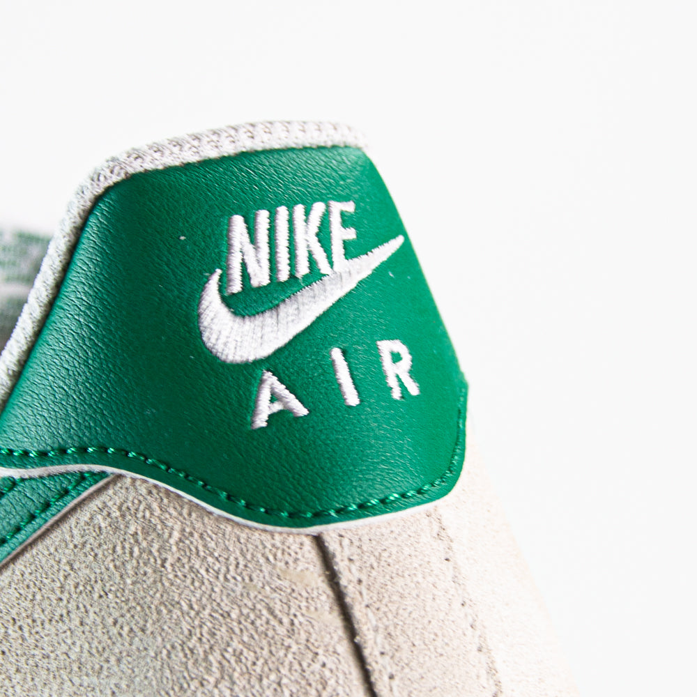 Air Force 1 '07 LV8 (Phantom/ Malachite/ Gum Yellow)