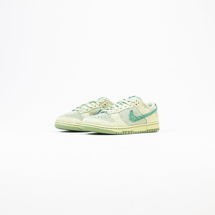 W Dunk Low (Olive Aura/ Bicoastal/ Oil Green)