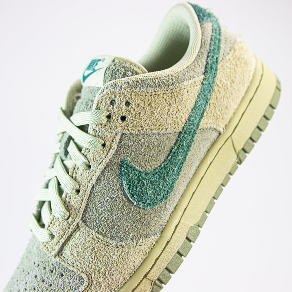 W Dunk Low (Olive Aura/ Bicoastal/ Oil Green)