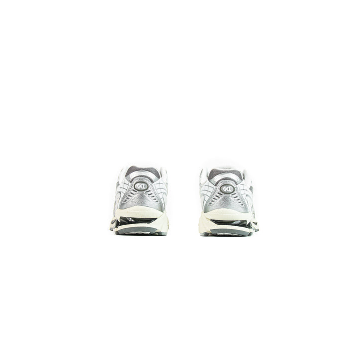 Gel-Nimbus 10.1 (White/Airy Blue)