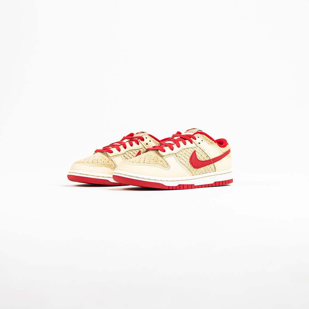 Dunk Low Retro SE (Pale Vanilla/University Red)