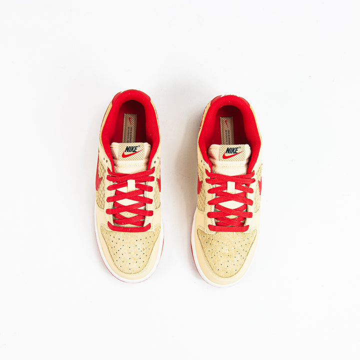 Dunk Low Retro SE (Pale Vanilla/University Red)