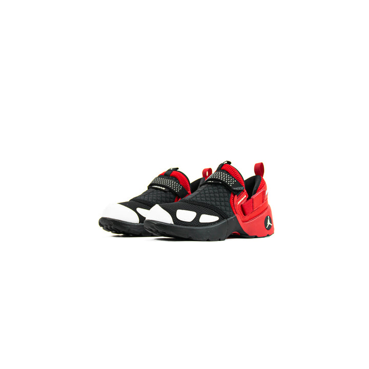 Wmns Jordan Trunner LX (Black/Sail-Varsity Red)