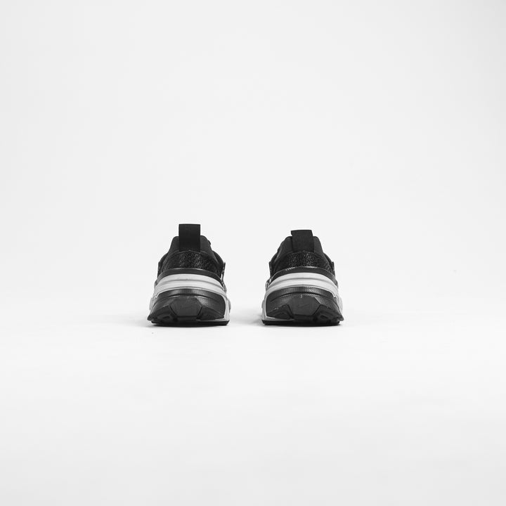 WMNS V2K Run (Black/Metallic Silver)