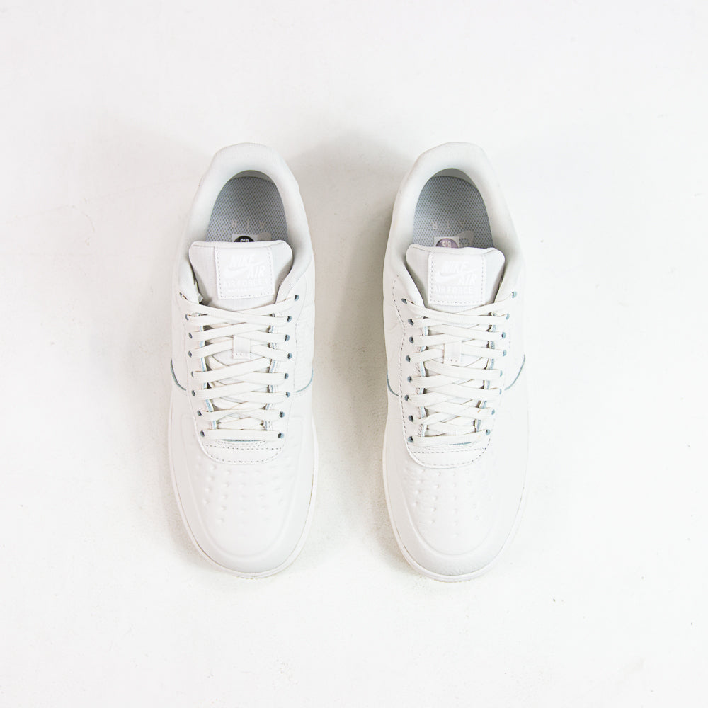 Air Force 1 '07 Pro-Tech WP (Phantom/Summit White)