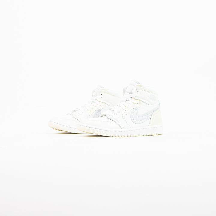 Wmns Air Jordan 1 MM High (White/Pure Platinum-Sail)