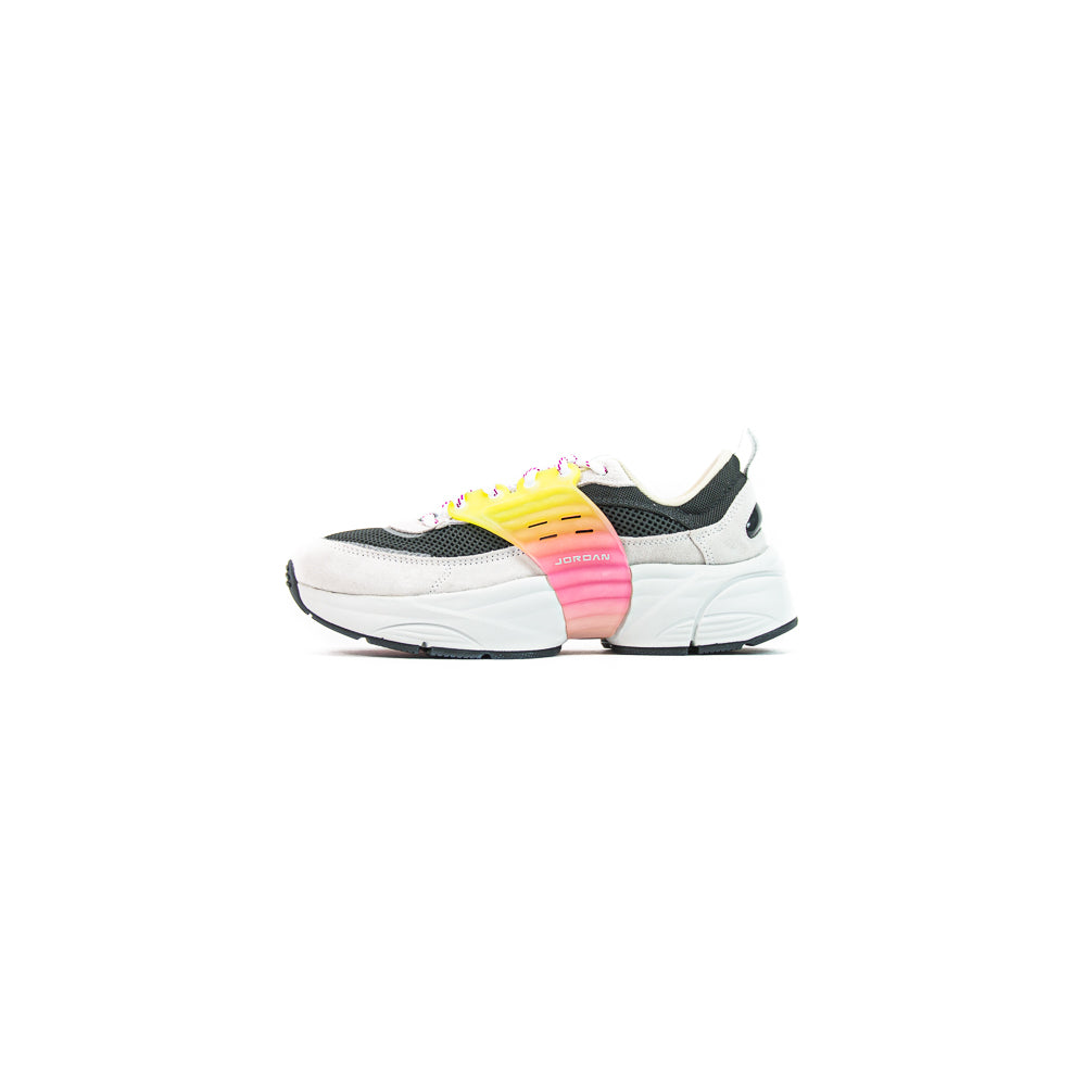 Jordan Trunner O/S (Off White/Fire Pink-Anthracite)