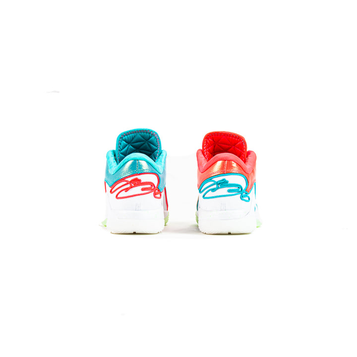 LeBron XXII XMAS (Solar Red/Dusty Cactus-White)