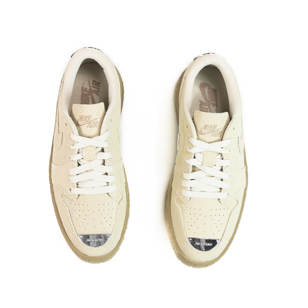 Wmns Air Jordan 1 Brooklyn Low (Rattan/Desert Camo-Rattan) – Corporate