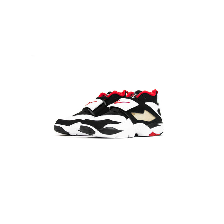 Diamond Turf (White/Fire Red/Black/Metallic Gold)