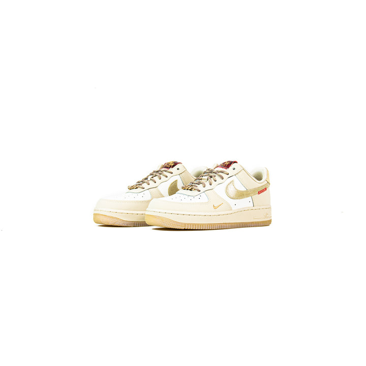 Wmns Nike Air Force 1 ’07 LX (Sail/Team Gold-Lt Khaki)