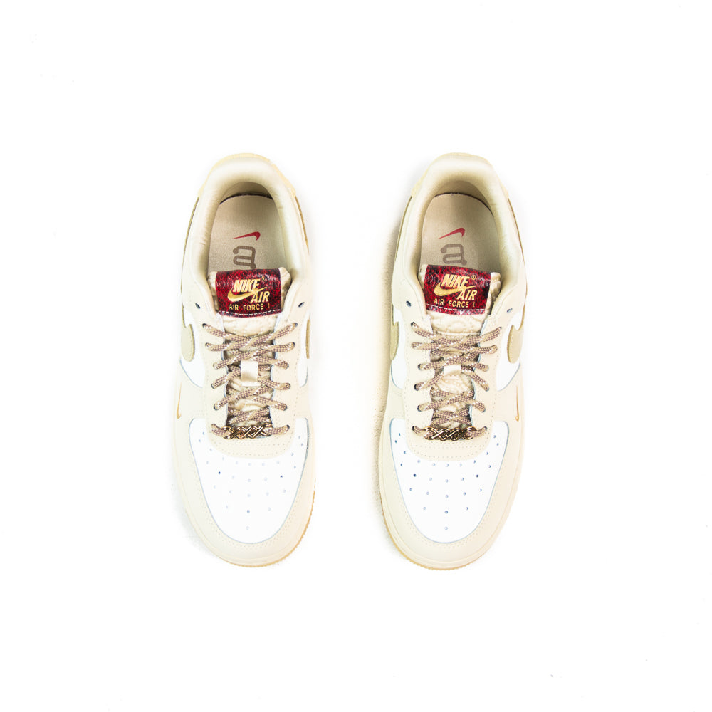 Wmns Nike Air Force 1 ’07 LX (Sail/Team Gold-Lt Khaki)