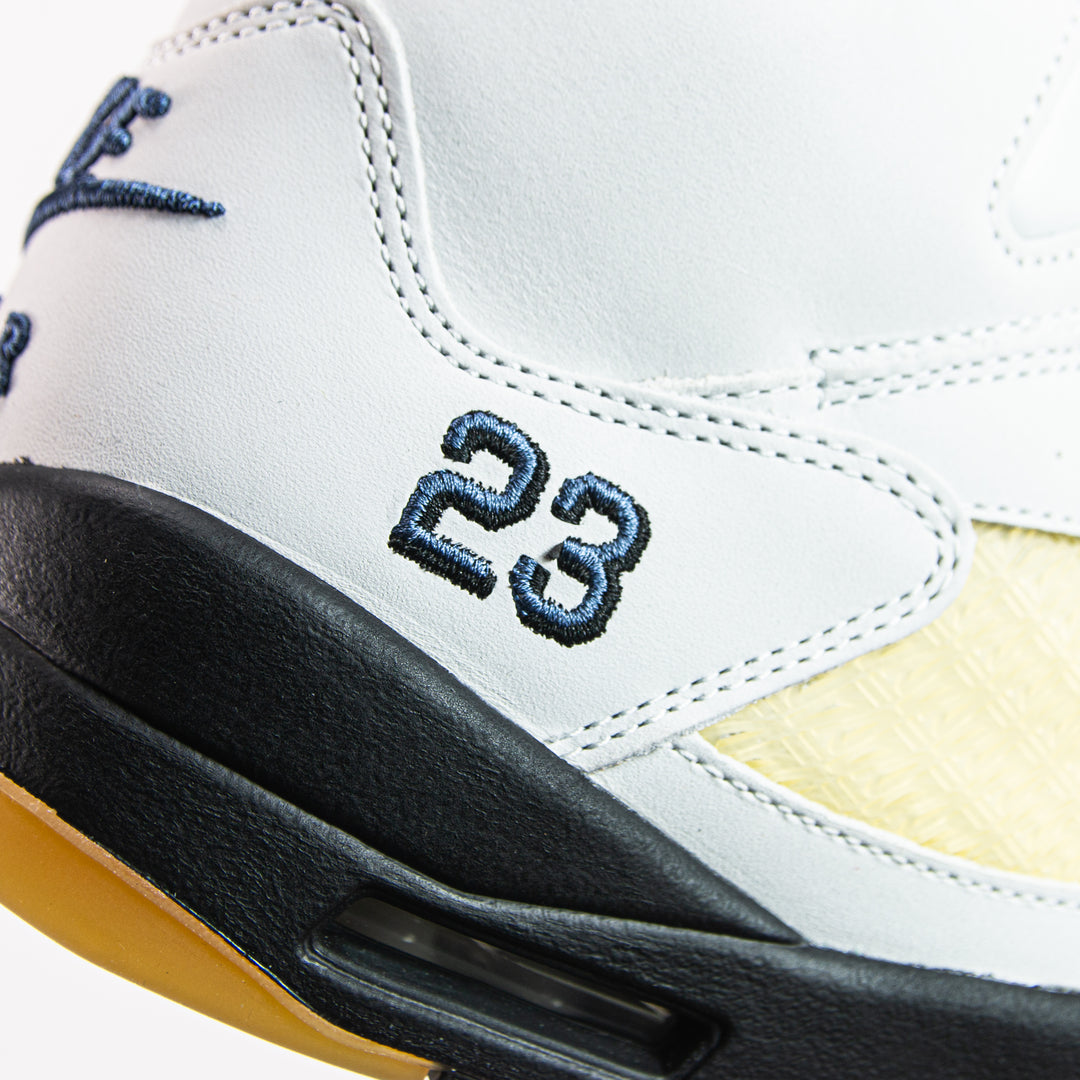 Wmns Air Jordan 5 Retro SP (Photon Dust/Black)