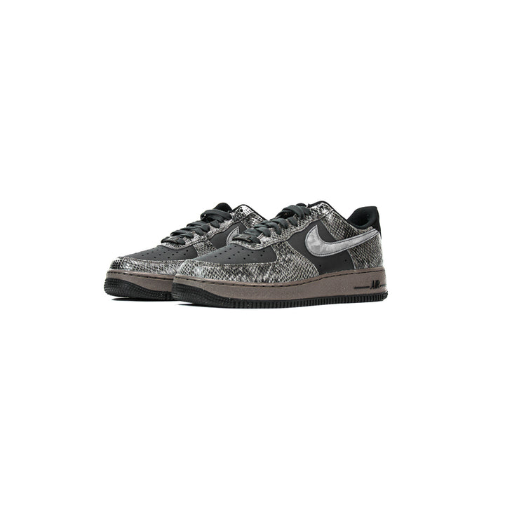 Air Force 1 '07 LV8 (Off Noir/ Light Carbon)