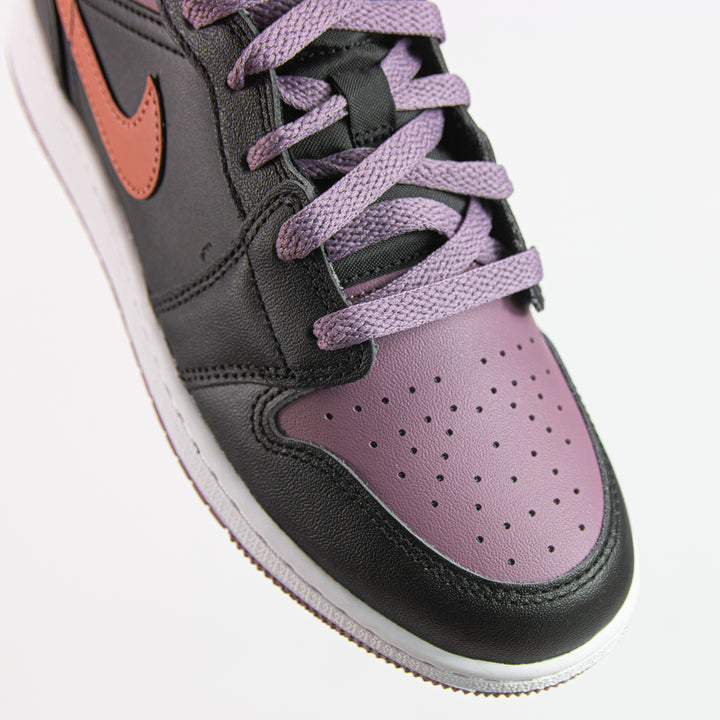Air Jordan 1 Mid SE (GS) (Black/Sky J Orange-Sky J Muave)