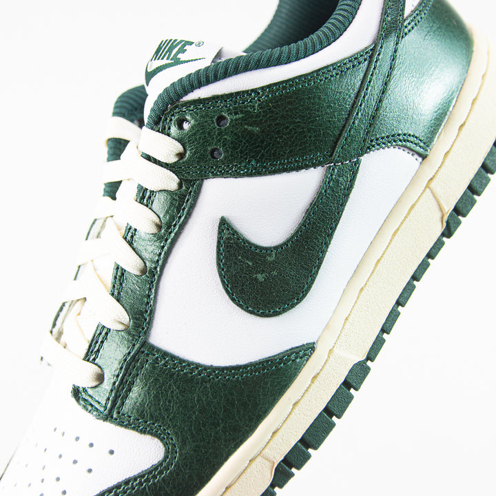 WMNS Dunk Low (White/Pro Green/Coconut Milk)