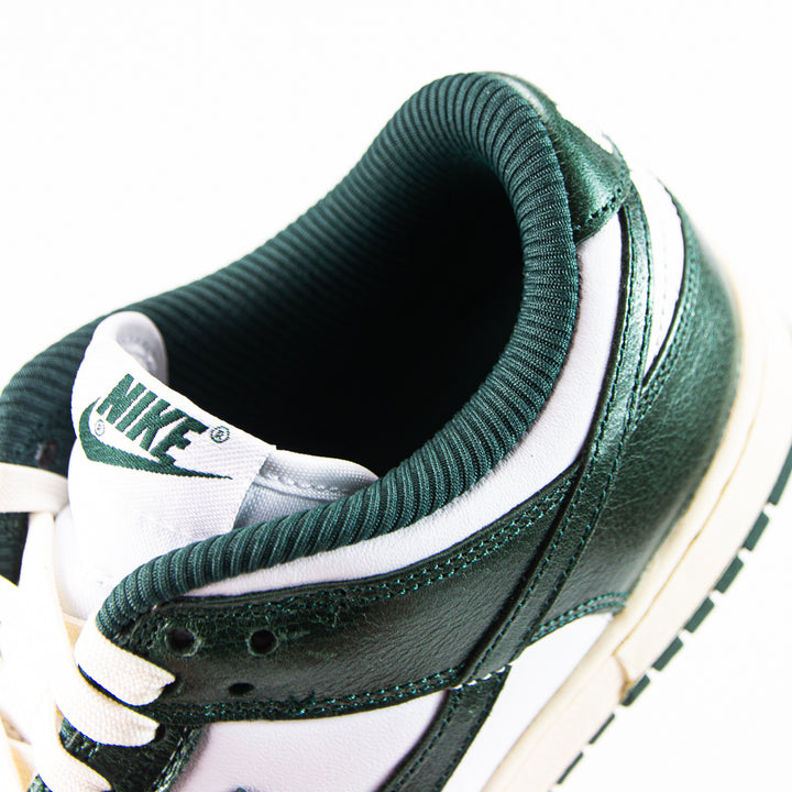 WMNS Dunk Low (White/Pro Green/Coconut Milk)