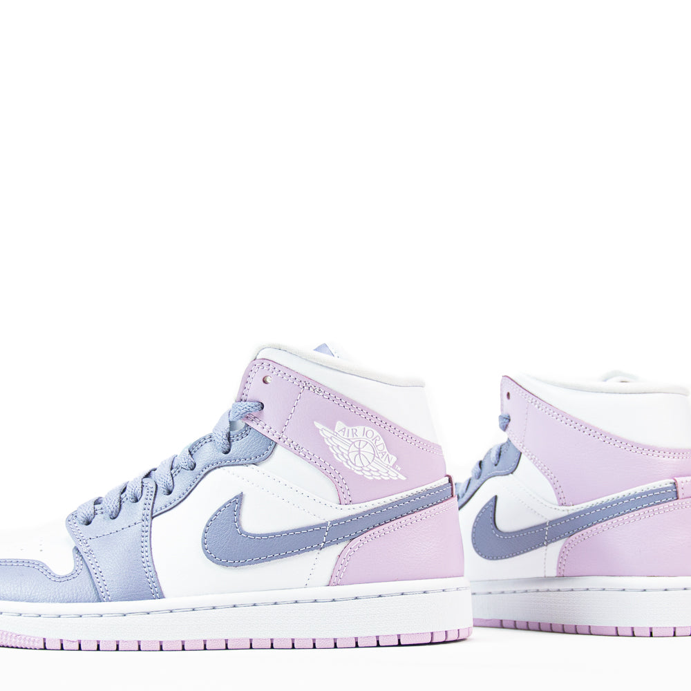 Wmns Air Jordan 1 Mid (Indigo Haze/Doll-White)